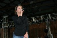 Erica Leigh in Concert